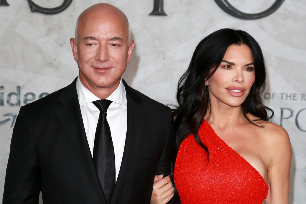 What Do We Know About Lauren Sanchez, Jeff Bezos’ Partner in Philanthropy?