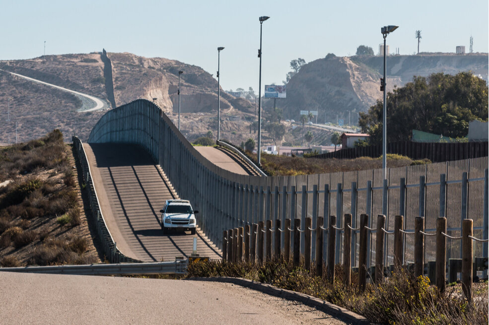 How Foundations and Local Governments Partnered to Provide Legal Support to Immigrants in L.A.